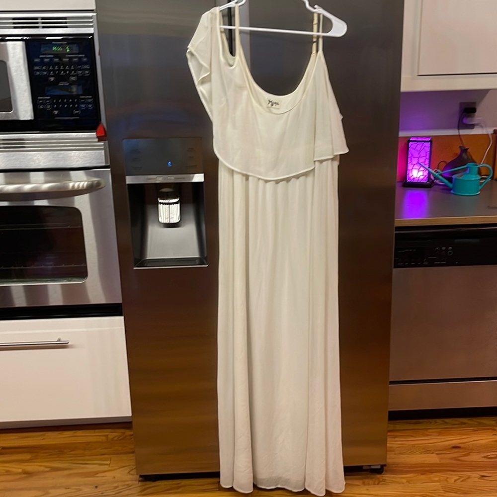 Show Me Your Mumu soft shoulder ivory maxi size 1X